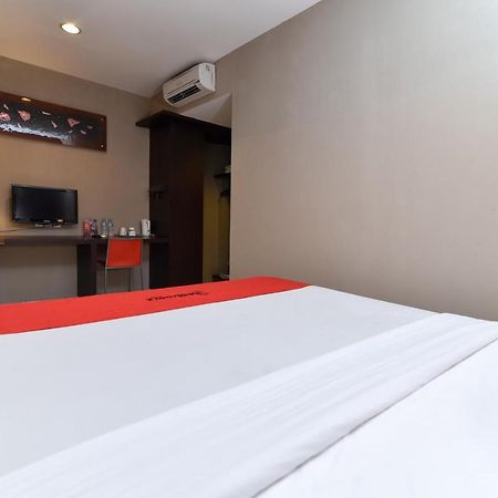 Reddoorz Plus @ Raya Legian Exterior photo