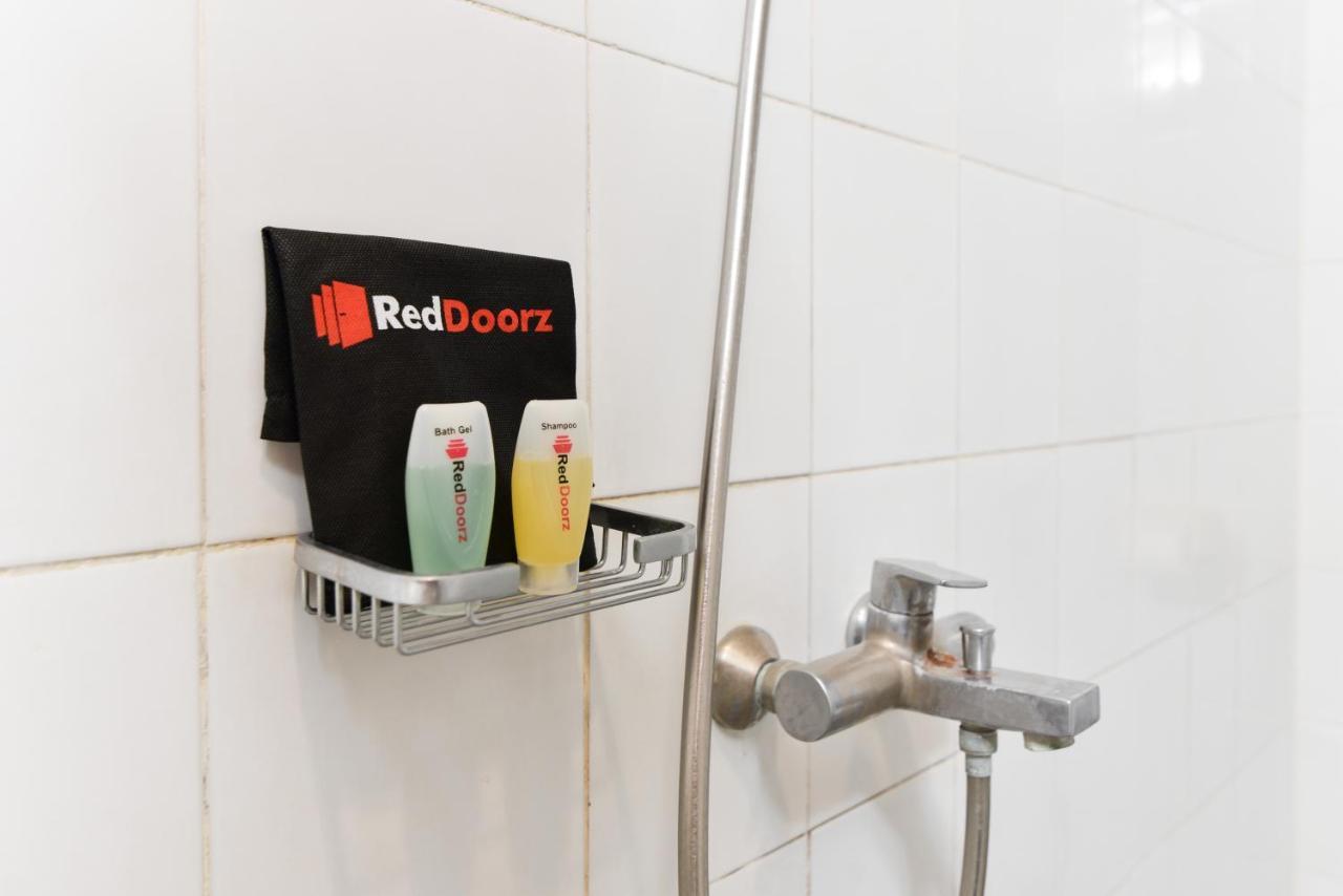 Reddoorz Plus @ Raya Legian Exterior photo